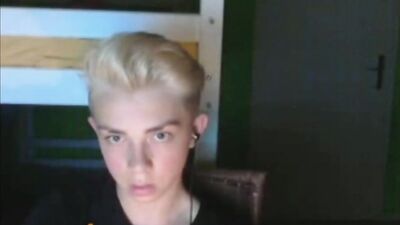 Blonde Amateur Web-Cam Pornstar: The Ultimate Gay Experience!