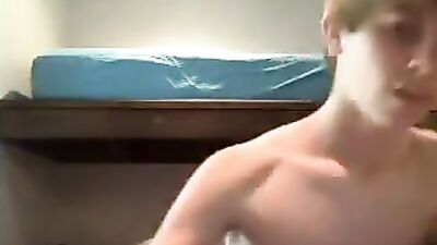 Gay Porn: Cute Boys Cum Hard in the Tube