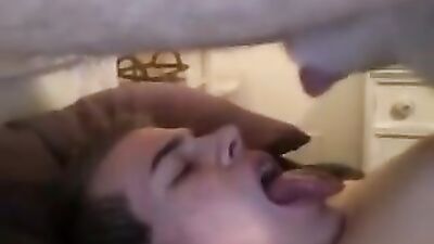 Hands on Masturbating Cutie: Solo Wank and Swallowing Action!