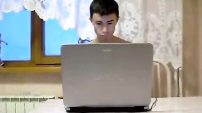 Cumming Under the Table: Amateur Solo Cum Shots