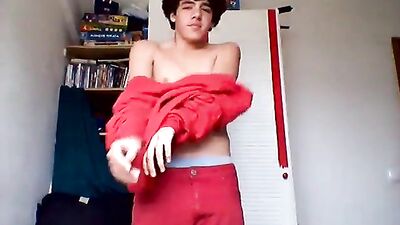 Strypers Handjob Solo Web-Cam Adventure - Gatinho tirando roupa e mostra pica!