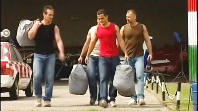 Out Of Control: Hardcore Group Action Sex - Gay Porn Video