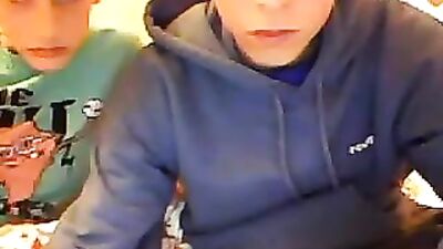 2 Cute Smooth Boys Web-Cam Handjob and Cum Show!