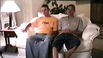 Double Duty Maturbation with the Twins!