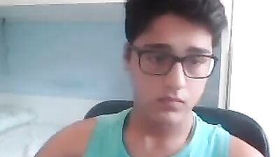 Spanish Cutie Cums On Webcam