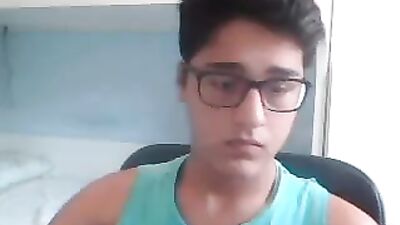 Spanish Cutie Cums On Webcam