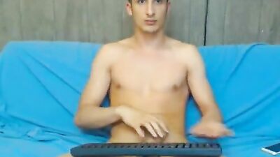 Jerking Off Romanian Hottie - Hardcore Gay Porn