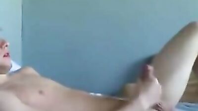 Gay Porn Home Cam: Tonys Web-Cam Adventure!