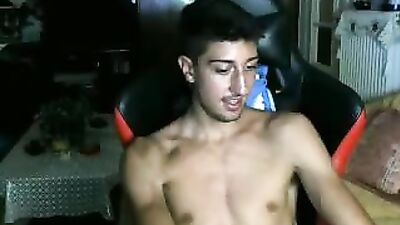 Greek Delight: Bubble Ass & Hot Cock on Cam!