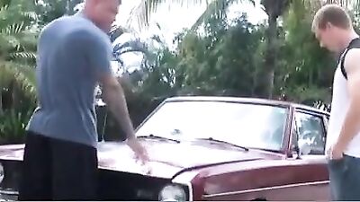 Gay Porn: Tattooed Dom Takes What He Desires!