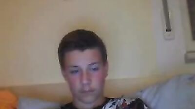 Ass Play Revisited - A Web-Cam Nice Ass Experience!