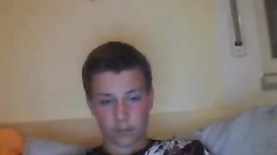 Ass Play Revisited - A Web-Cam Nice Ass Experience!