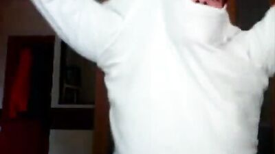 Handjobs and Cum Shots - The Amateur Way! Watch the ultimate gay porn experience with Cam 2633.