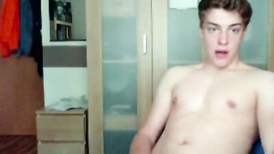 Handjobs and Cum Shots - The Amateur Way! Watch the ultimate gay porn experience with Cam 2633.