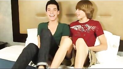 Cumming in Heat! Cute Bott Boy Gets Seduced by Dom Tops Pleasure