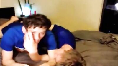 Gangbang Boyfriends: Unprotected Raw Oral!