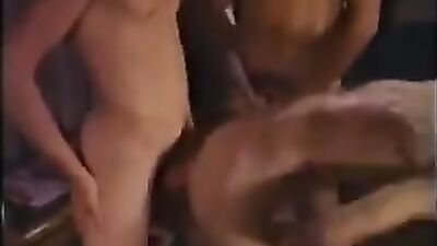 Gay Porn : Garage Bareback Twink Thrills!