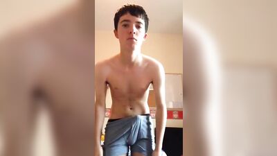 Amateur Gay Solo Strips: Cute Boy Strips for You!