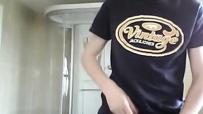 Golden Cum Shots: Amateur Handjobs