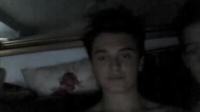 2 teens show n play on cam