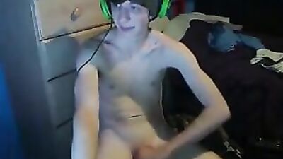 Game Boy Cum Shot Handjob! Smooth Teen Cam Solo