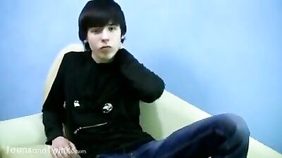 Leos Smooth Cutie in Solo Handjob and Cumshot Showcase!