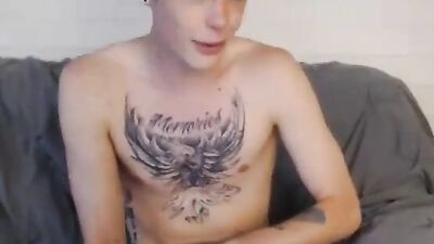 Young Cutie Cumming on Cam: Nude Solo Exposure!