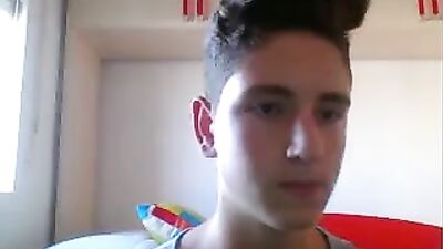 Spains Hottie Cums on Cam: Bareback Big Cocks and Sexy Ass