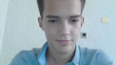 Young Cutie Cumming in HD!