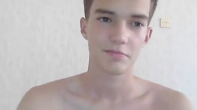 Young Cutie Cumming in HD!