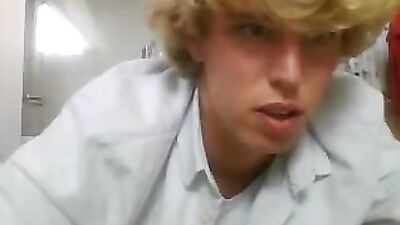 Netherlands Cuties Smooth Big Ass Exposes for Girl on Cam!