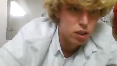 Netherlands Cuties Smooth Big Ass Exposes for Girl on Cam!