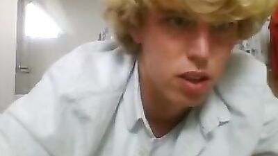 Netherlands Cuties Smooth Big Ass Exposes for Girl on Cam!