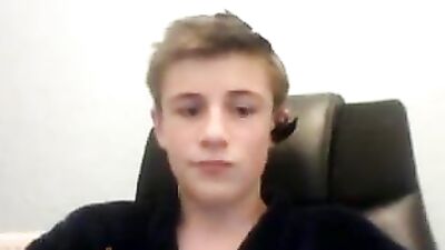 Game Play: The Ultimate Solo Handjob Web-Cam Experience