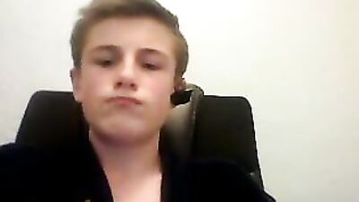 Game Play: The Ultimate Solo Handjob Web-Cam Experience