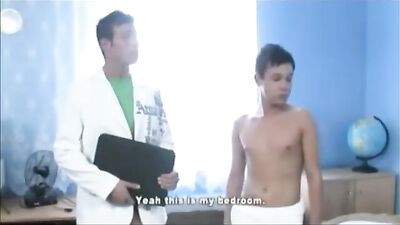 Gay Porn Prospective Tenant : A Bareback Action Adventure Explore the wild side of renting in this hot gay porn video!