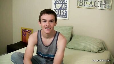 Justins Big Cock Handjob Adventure!