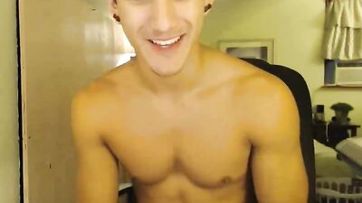 Fit Hottie Doing His Show Boys Porn College: Revisited