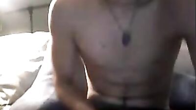 Gay Porn Web Cam Adventure - Discover the American guys wanking secrets!