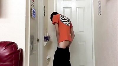 Young Twinks: The Ultimate Gloryhole Experience