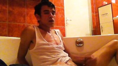 Young Hot Guy Gets Naughty in the Bathroom - Solo