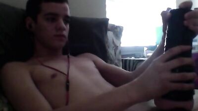 Toyboy Web-Cam: Unleashing the Amateur in You!