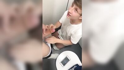 Campus Boys Sucking off Quarterbacks: Hardcore Gay Porn Action!