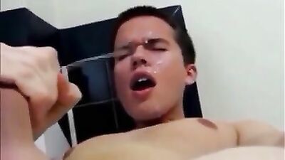 Gay Porn: Cum Shots Revenge - Spritzen wie sau
