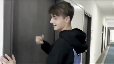 Safe Fucking Twinks: Action-Packed Oral and Handjob Adventures