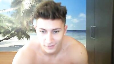 Muscle Hunk Web-Cam Tease - Hardcore Amateur Solo Action!