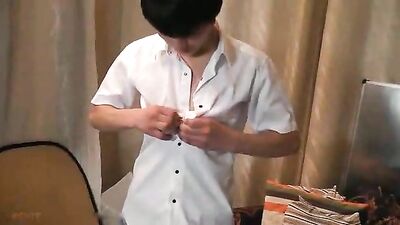 Great Wanker Returns with Big Cocks and Cum Shots!