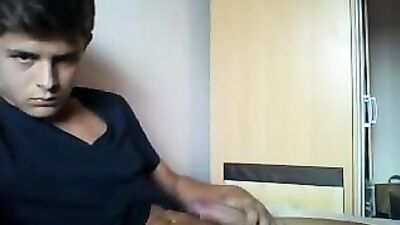 Cumming with Cute Gay Guys: Amateur Handjobs and Cumshots