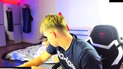 Raw & Dirty Webcam: AliBruin 2 - The Sequel!