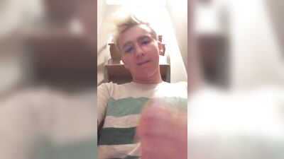 Selflicker twink gay tube